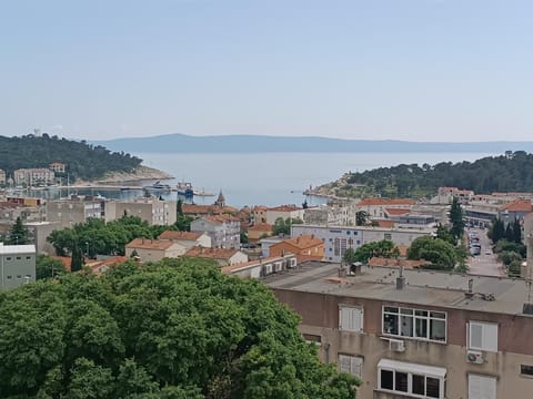 City view, Sea view