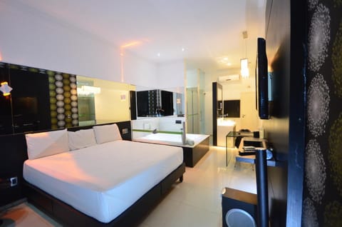 Photo of the whole room