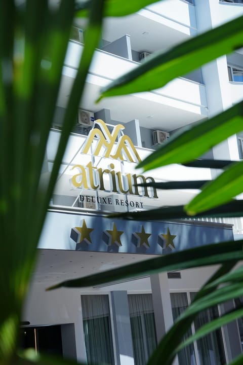 Facade/entrance, Day, Property logo or sign, Logo/Certificate/Sign