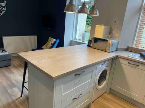 34 James St cosy 2 bedroom, ground floor apartment, garden Apartment in Scotland