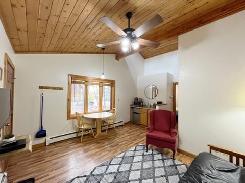 Ponderosa A Bed and Breakfast in Woodland Park