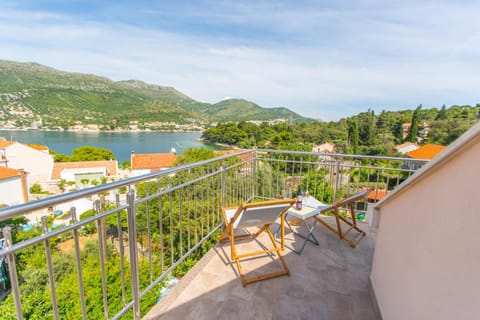 View (from property/room), Mountain view