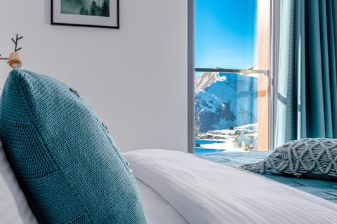 Bed, Balcony/Terrace, Bedroom