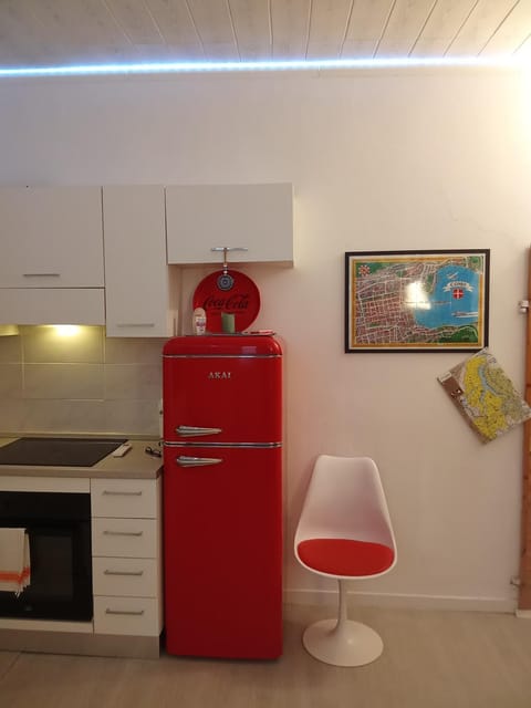 Kitchen or kitchenette, kitchen, kitchen