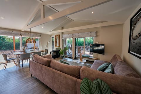 Communal lounge/ TV room, Seating area