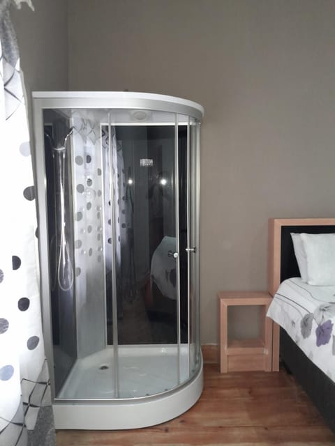 Shower, Property building