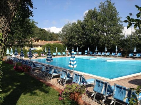 Swimming pool, Open Air Bath, Public Bath
