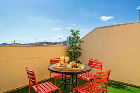 Balcony/Terrace, Landmark view, Mountain view