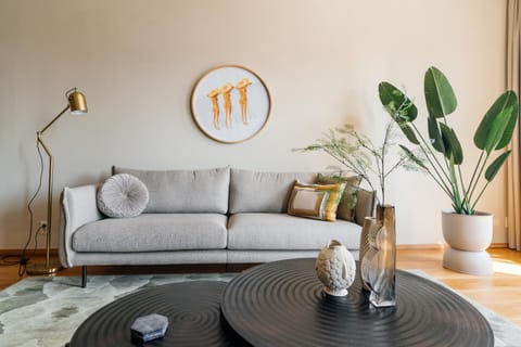 Living room, Seating area