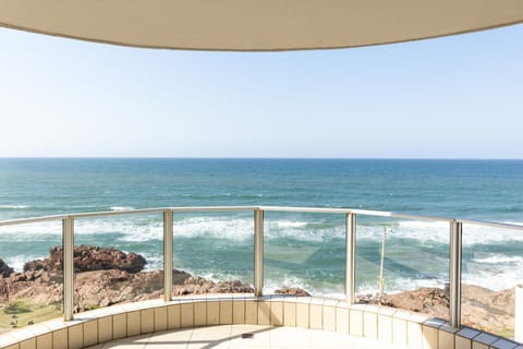 Natural landscape, View (from property/room), Balcony/Terrace, Beach, Sea view