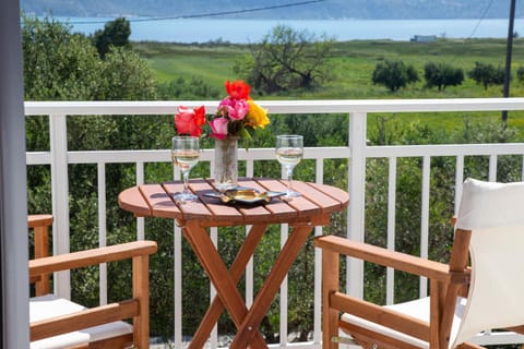 Day, Natural landscape, Balcony/Terrace, Sea view