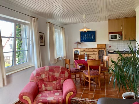 Dat Spatzenhus 2 Apartment in Friesland