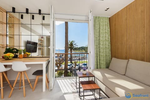 View (from property/room), Living room, Sea view