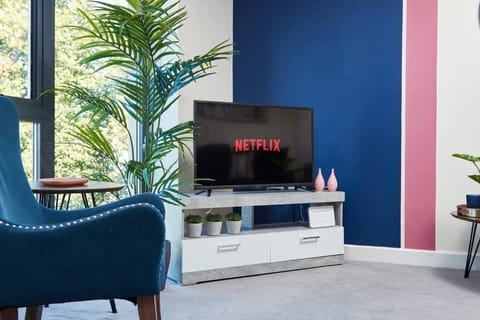 Spacious Flat with Parking in the Heart of York Apartment in York