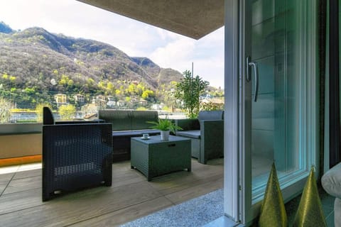 Day, Balcony/Terrace, Mountain view