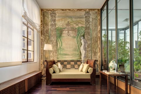 Seating area
