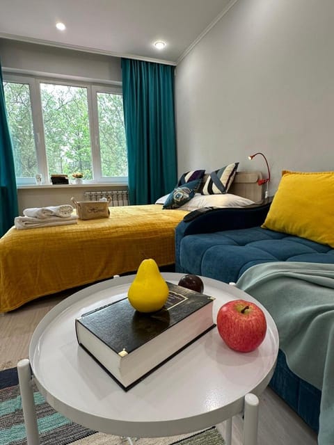 Bed, Living room, Photo of the whole room, Seating area, Bedroom