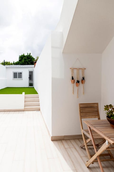 Patio, Internal: Not applicable to any particular room
