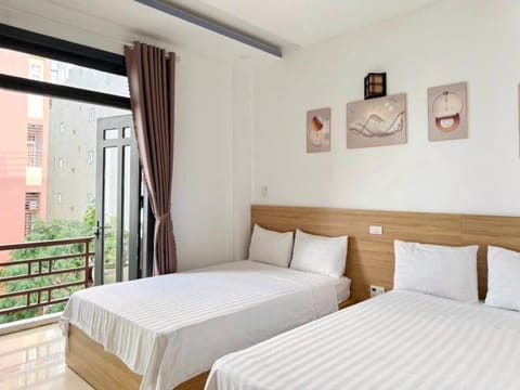 Bed, Balcony/Terrace, Bedroom