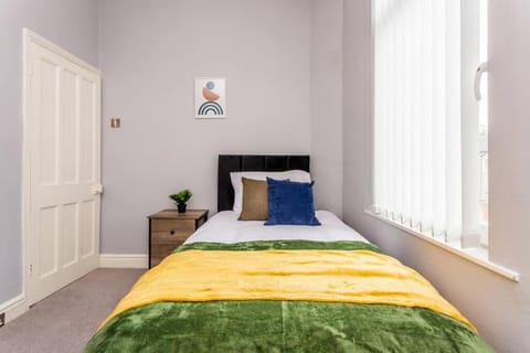 Charming 2 bedroom House in Darlington House in Darlington