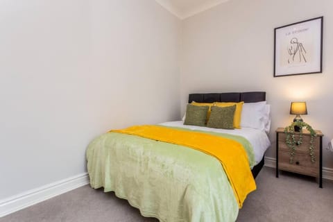 Charming 2 bedroom House in Darlington House in Darlington