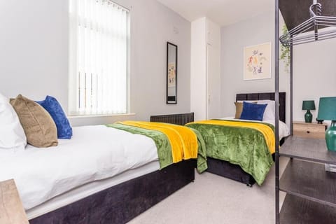 Charming 2 bedroom House in Darlington House in Darlington