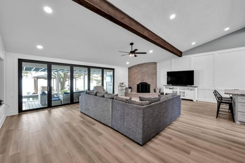 Bluff View Drive House in Lake Conroe