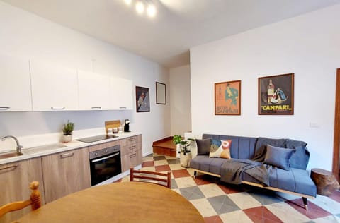 Kitchen or kitchenette, Seating area, Dining area, pet friendly, stove