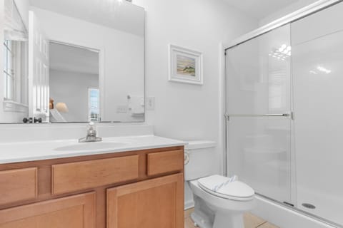 Ocean Oasis House in Garden City