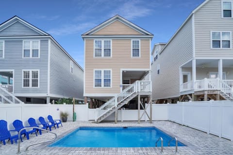 A Sandy Starfish House in Surfside Beach