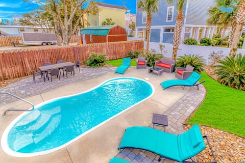 Sun Sational Apartment in Garden City