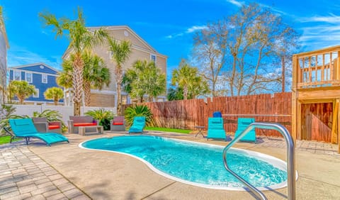 Sun Sational Apartment in Garden City