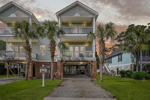 Turtles Up House in Surfside Beach