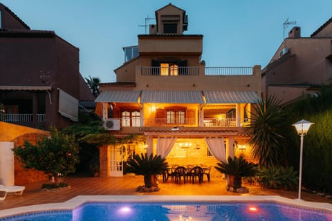 Property building, Night