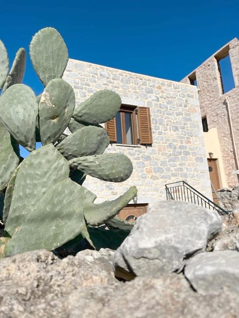 Property building, Facade/entrance, Natural landscape