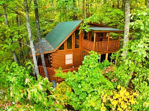 Patio, Billiard, Hot Tub, Balcony/Terrace, Mountain view