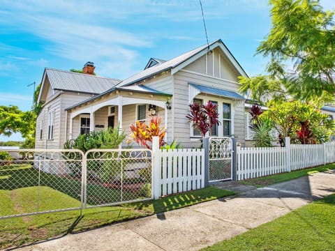 Property building, Garden view