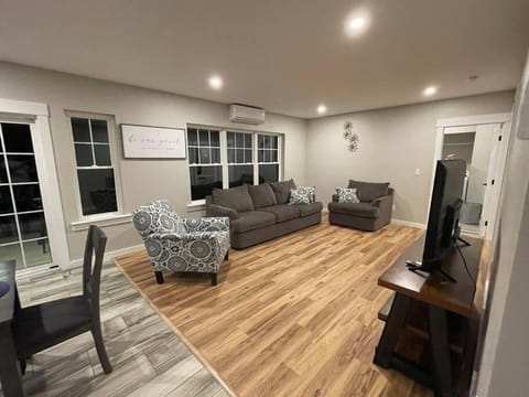 New ranch on RIVER with spectacular views House in Bangor