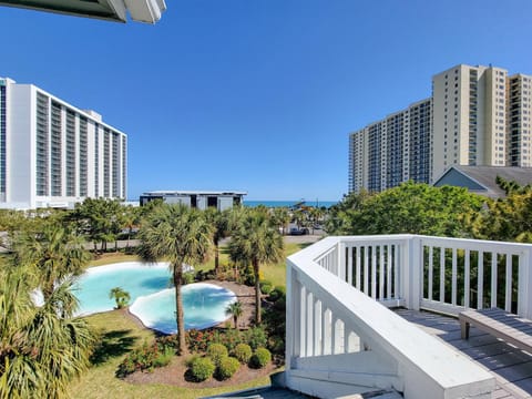 Pool view, Swimming pool