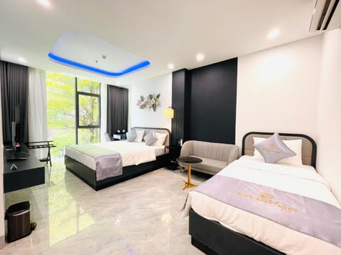 View (from property/room), Photo of the whole room, Bedroom