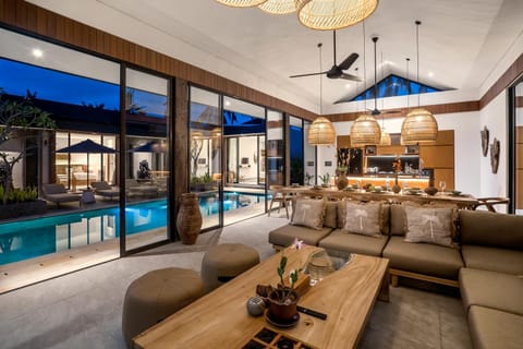 View (from property/room), Living room, Seating area