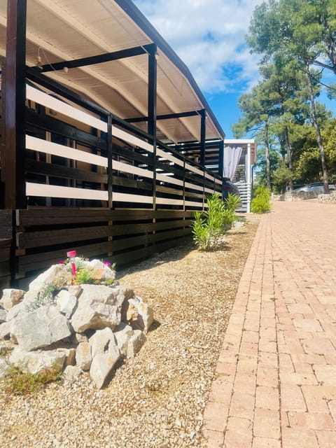 Mobile home SIMS Campground/
RV Resort in Biograd na Moru