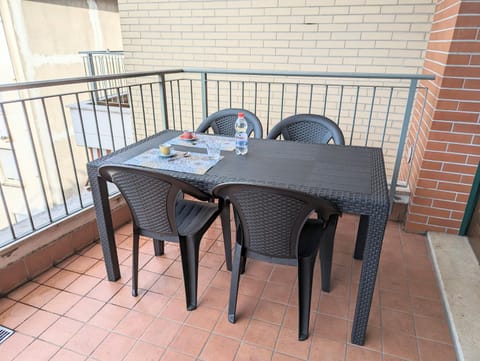 Balcony/Terrace, Dining area