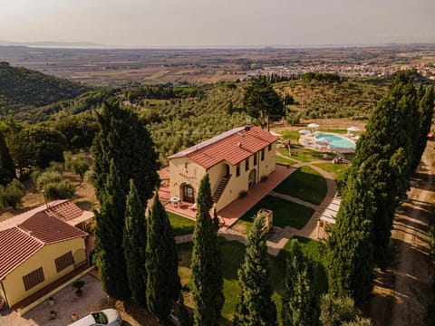 Property building, Bird's eye view, Swimming pool