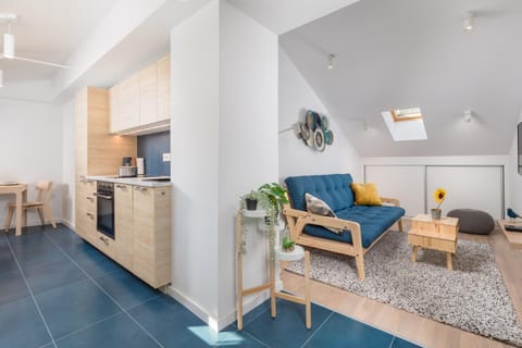 Kitchen or kitchenette, Living room, Seating area, Dining area, dishwasher, pet friendly, stove