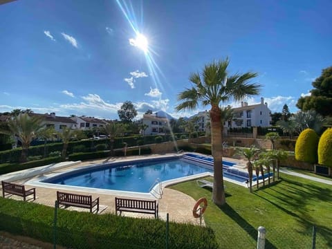 Garden, Swimming pool, Swimming pool