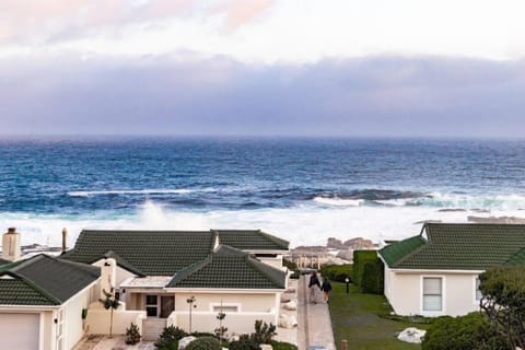 Property building, Natural landscape, Beach, Sea view