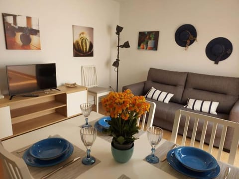 TV and multimedia, Living room, Dining area