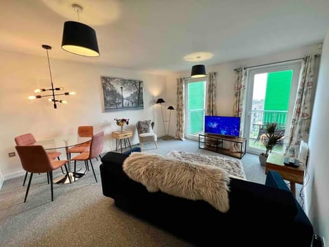 Home2home - Mill Park Apartment in Cambridge