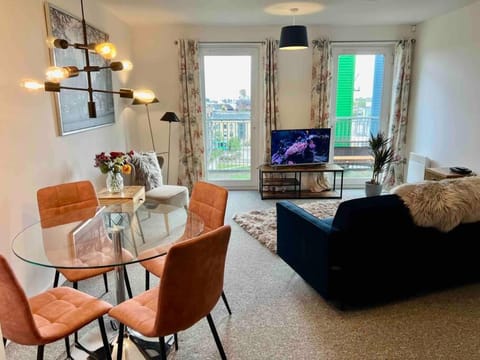 Home2home - Mill Park Apartment in Cambridge